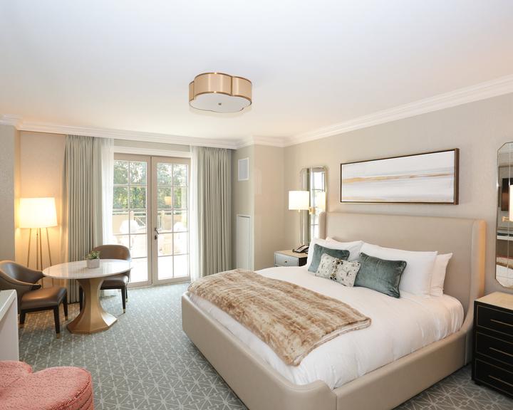 pet friendly hotels in west hartford ct