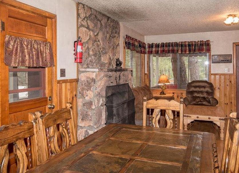 Dining room Photo