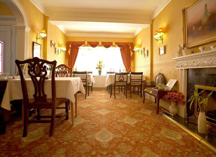 Restaurant Photo