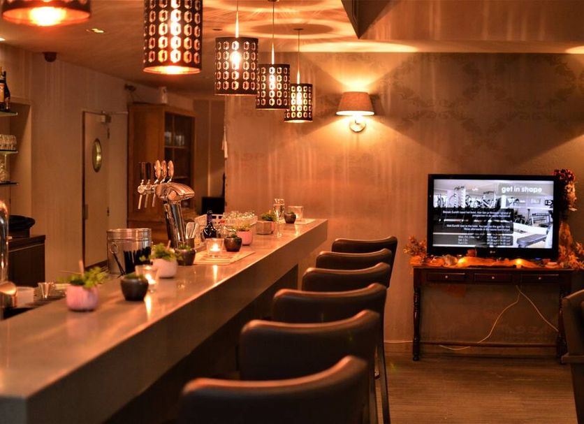 Bar Photo