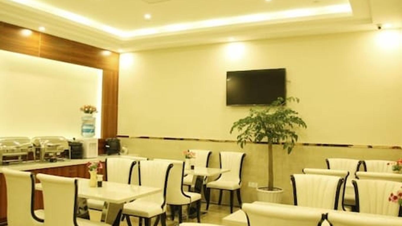 Greentreeinn Suzhou Dushulake Shuangyinfinancial City Hotel
