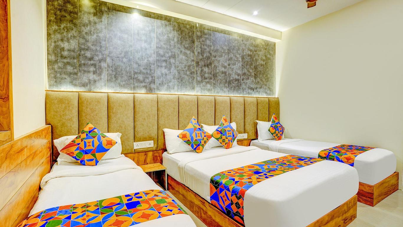 Fabhotel Indore Palace