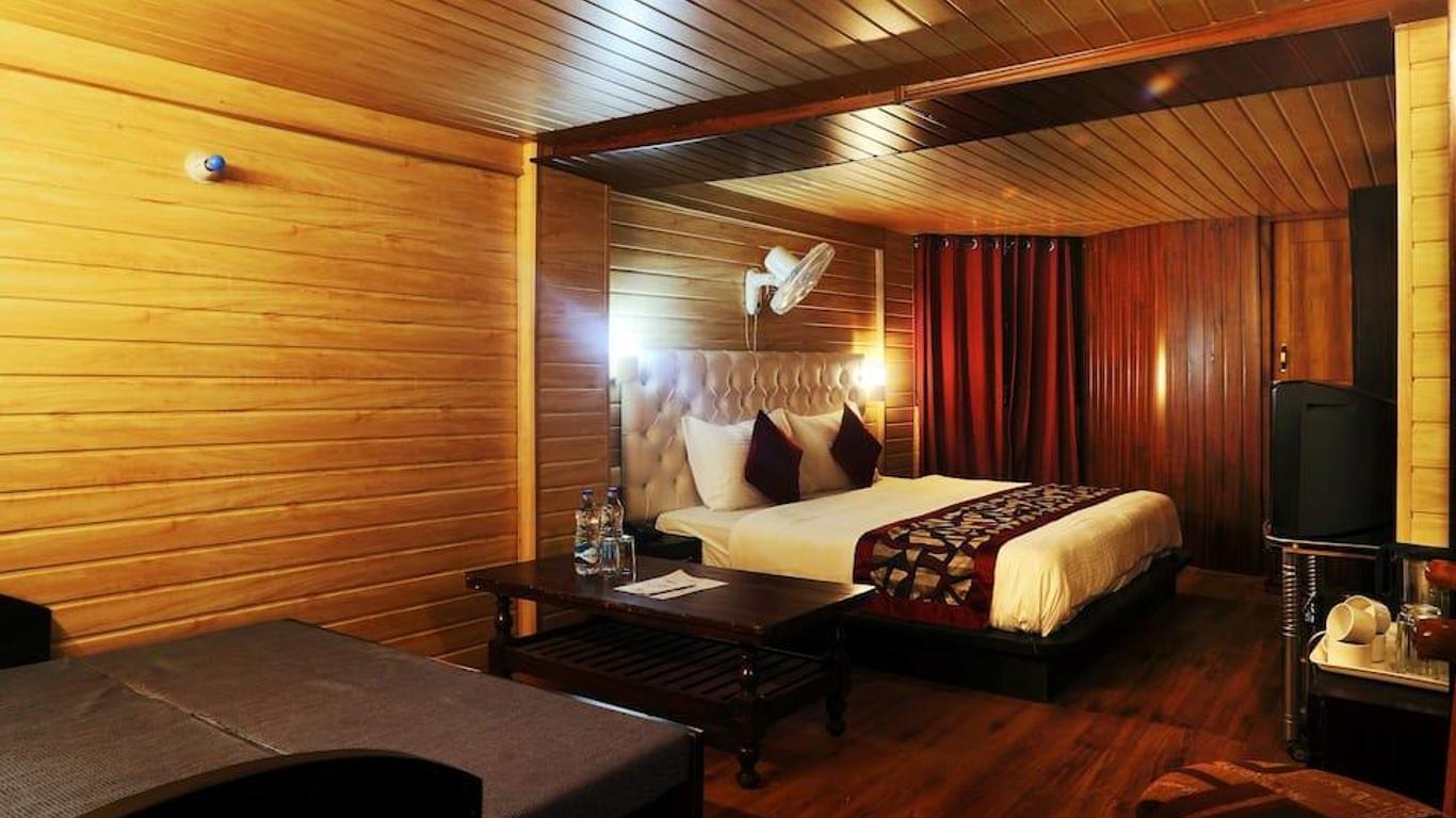 OYO 4889 Hotel Moon 2