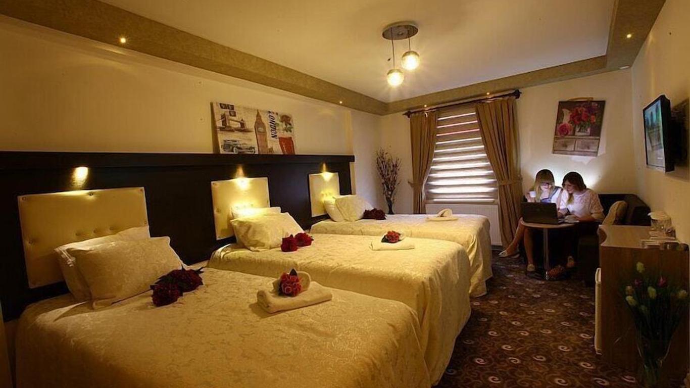 City Hotel