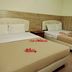 Hotel Seri Nilai in Kampung Baharu Nilai: twin guest room with neatly made beds and towel swans