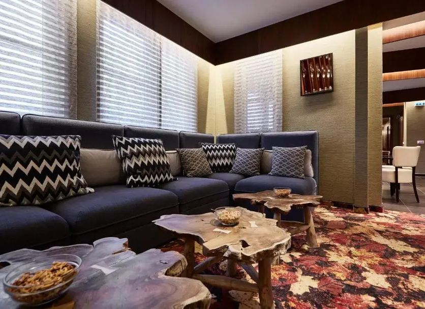 Lounge Photo