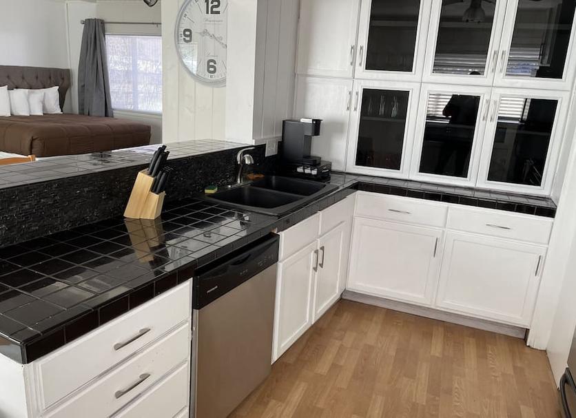 Kitchen Photo