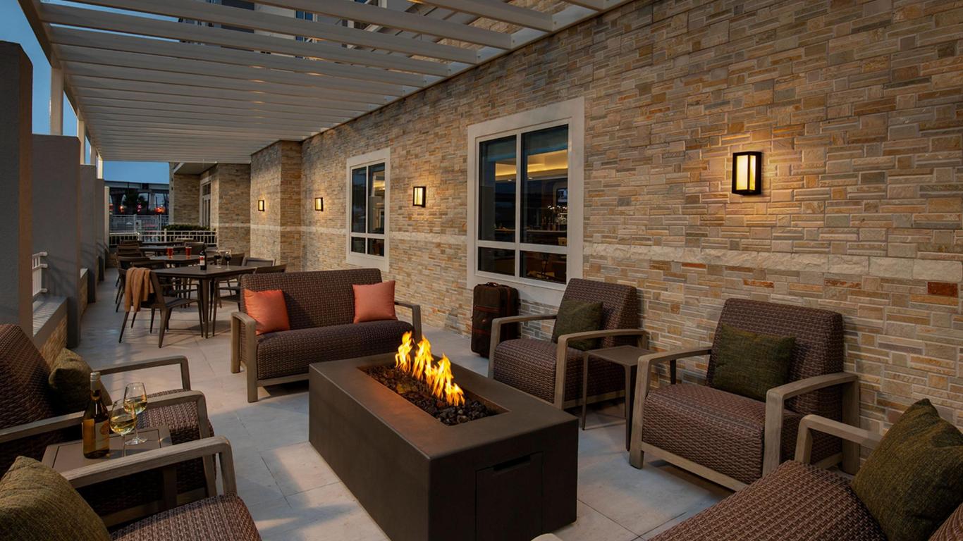 Courtyard by Marriott Houston Kemah