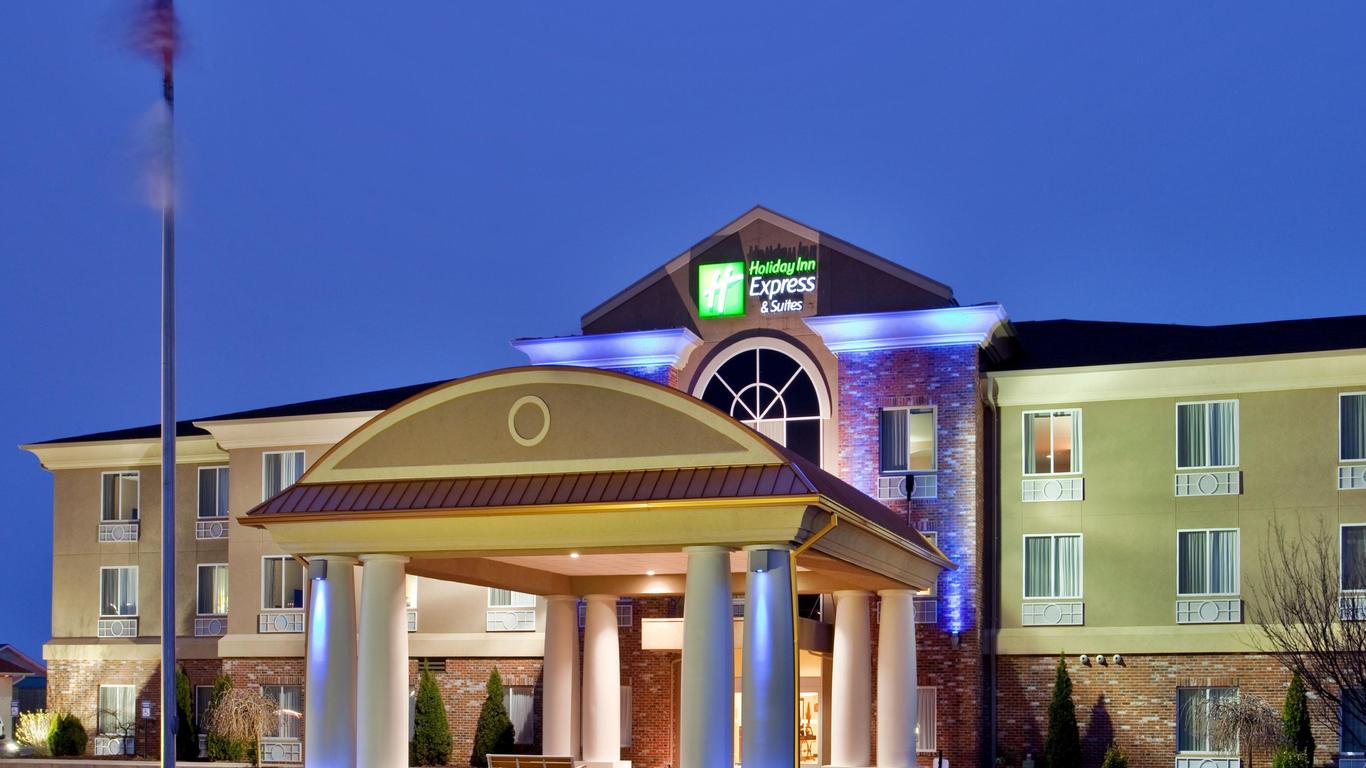 Holiday Inn Express & Suites Farmington