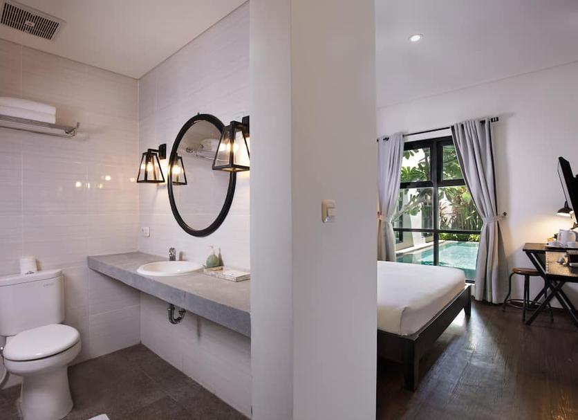 Bathroom Photo