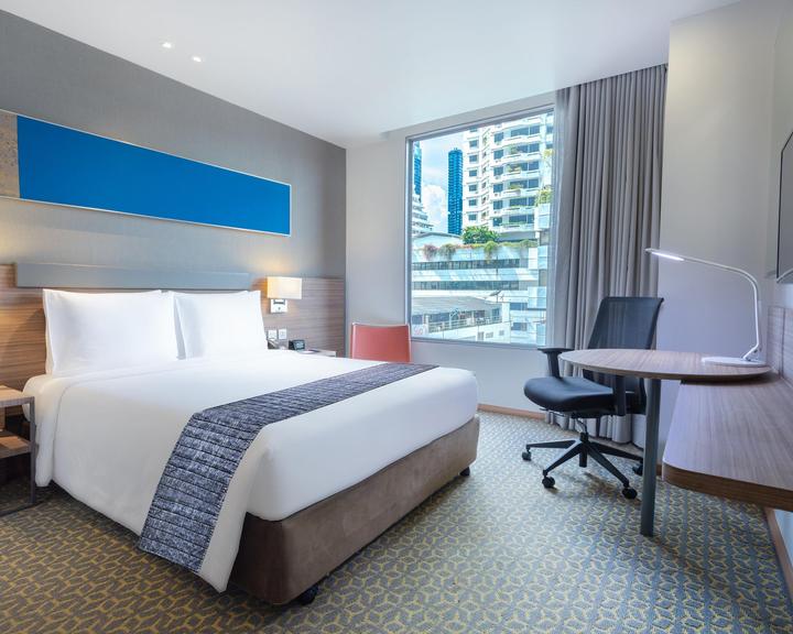 Holiday Inn Express Bangkok Sathorn 31 Bangkok Hotel Deals Reviews Kayak