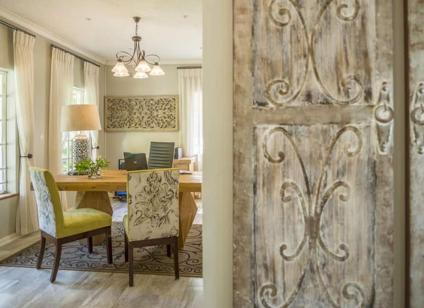 Dining room Photo