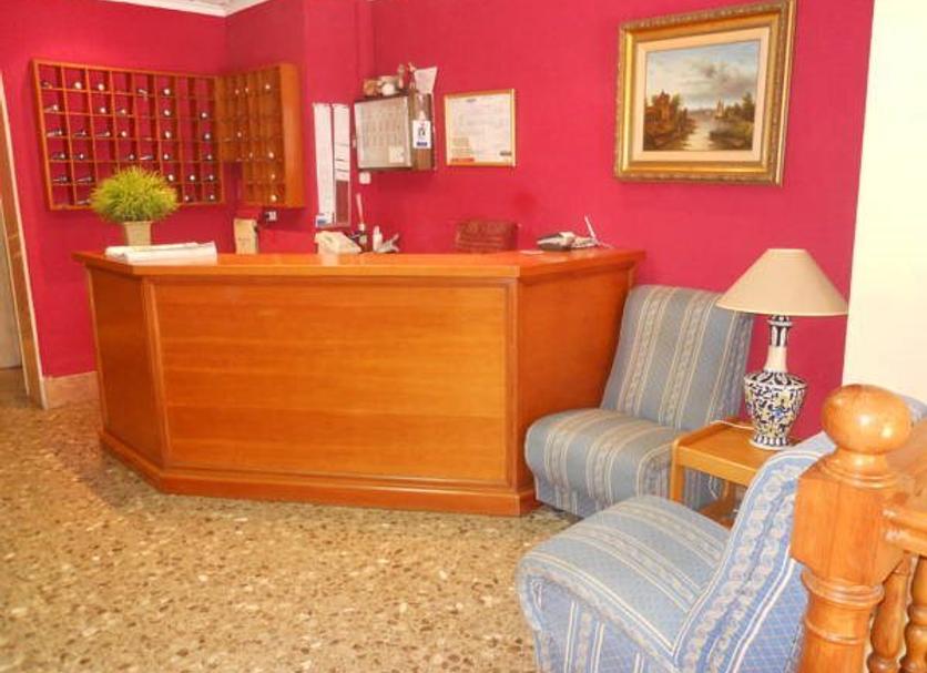 Front desk Photo