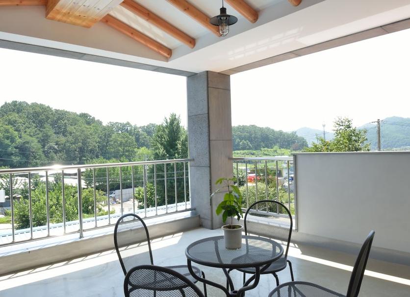 Balcony Photo