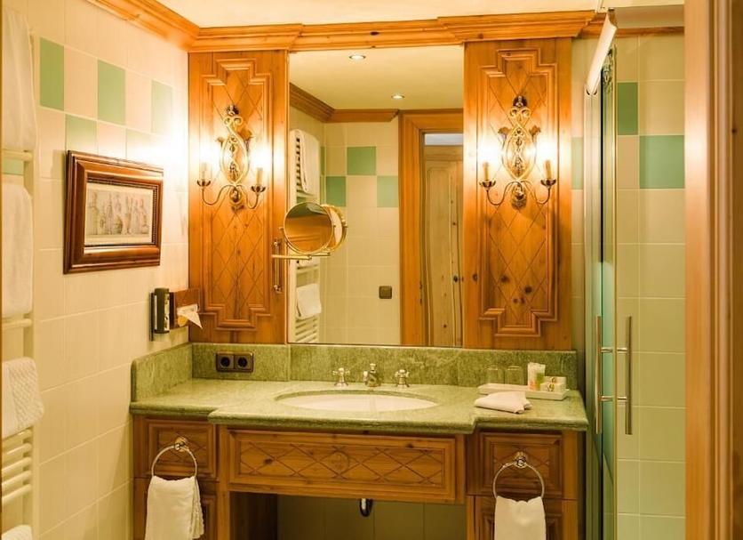Bathroom Photo