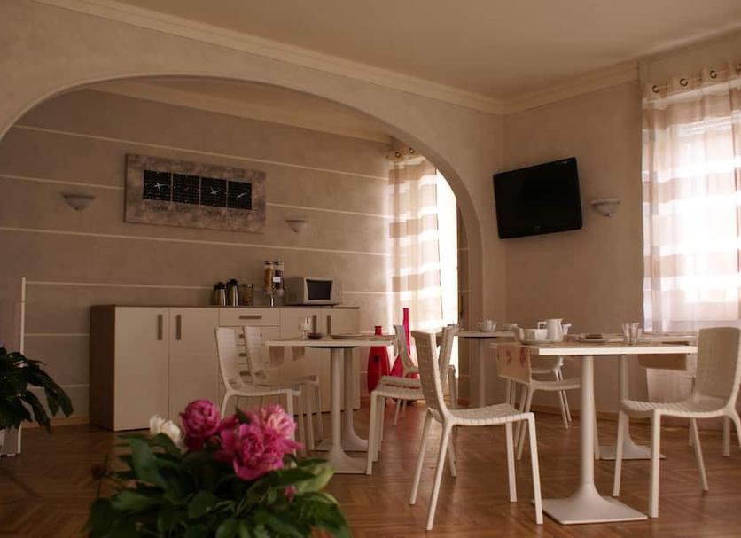 Dining room Photo