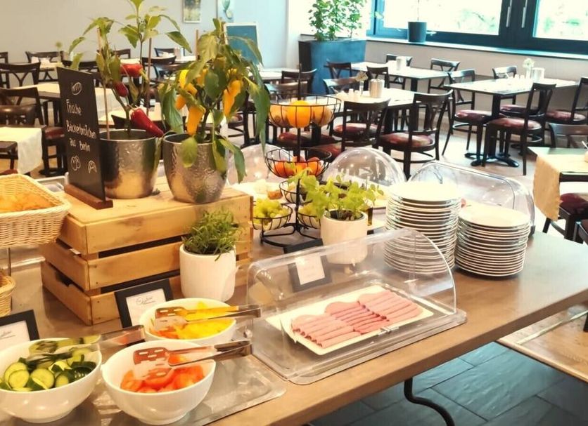 Buffet Photo