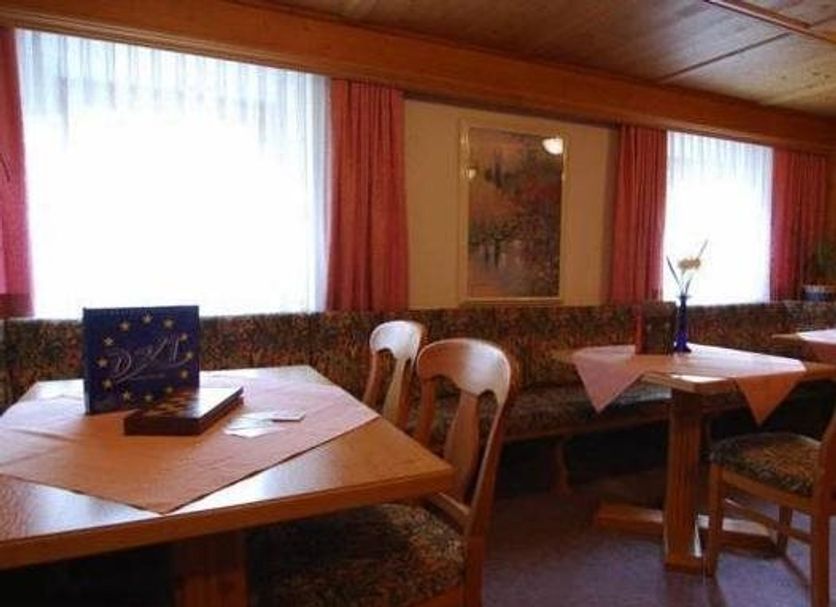 Dining room Photo
