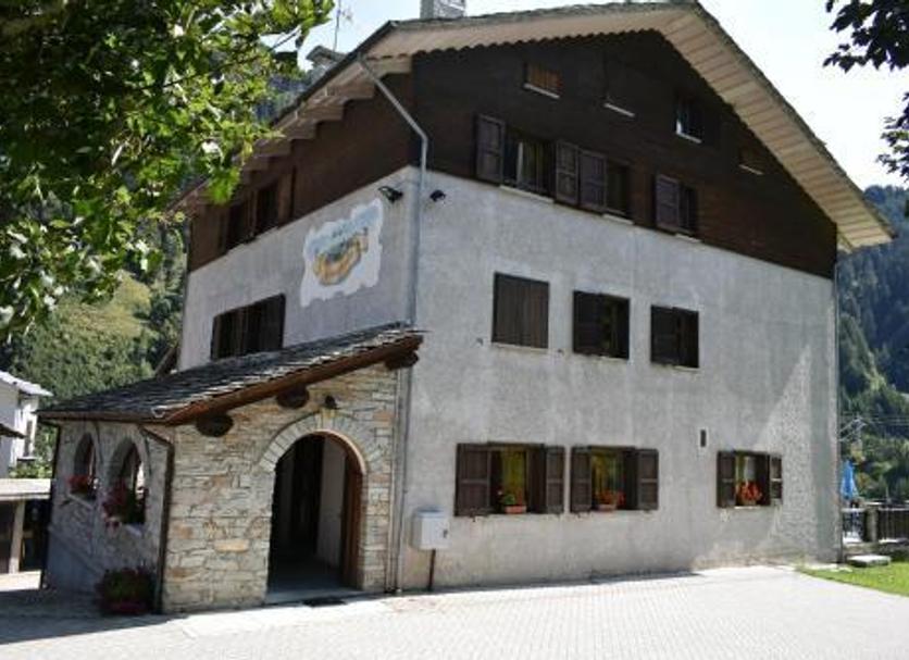Building Photo