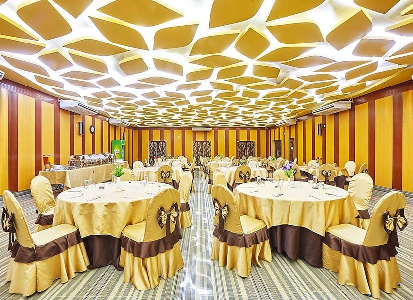 Banquet hall Photo