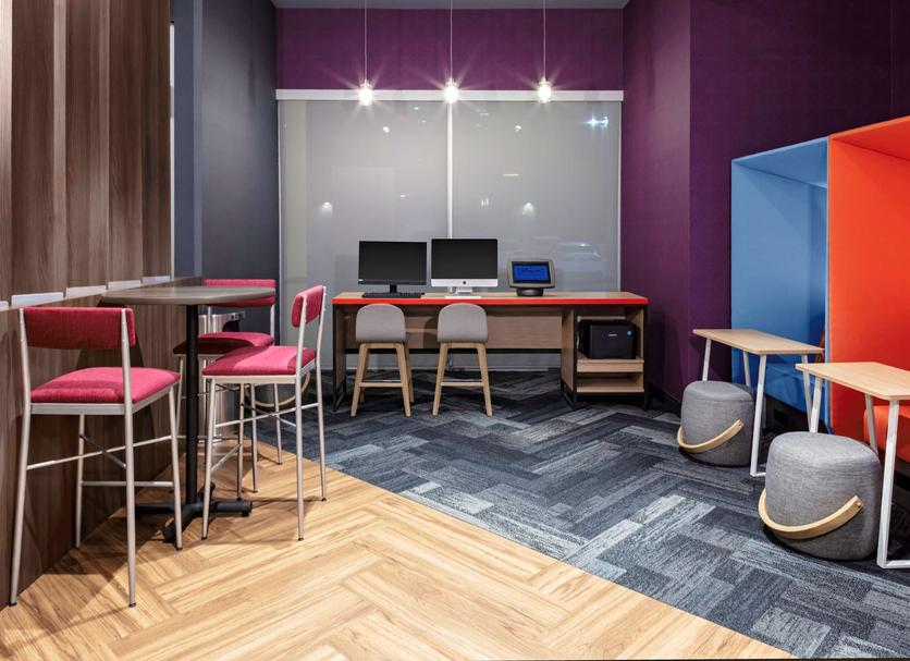 Business center Photo