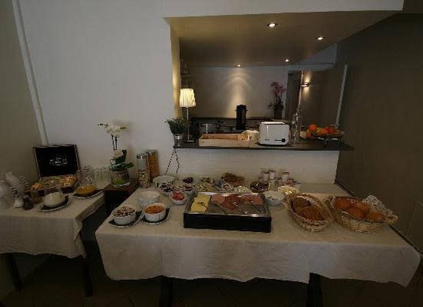 Buffet Photo