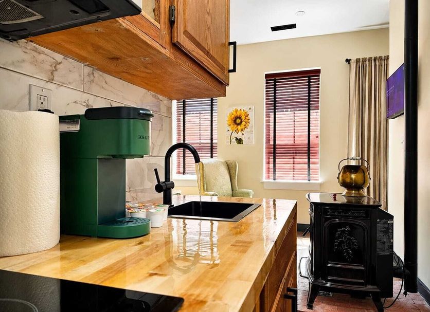 Kitchen Photo