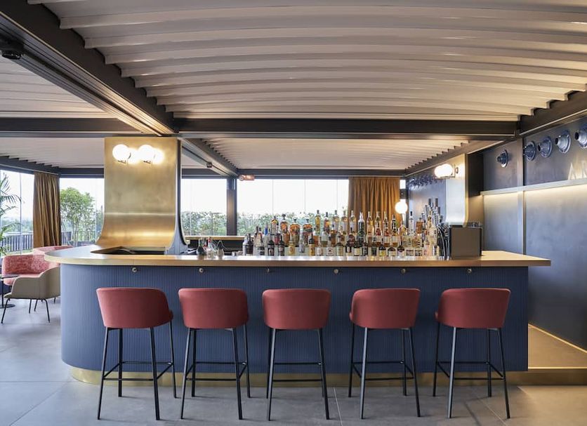 Bar Photo