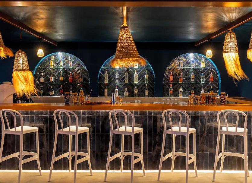 Bar Photo