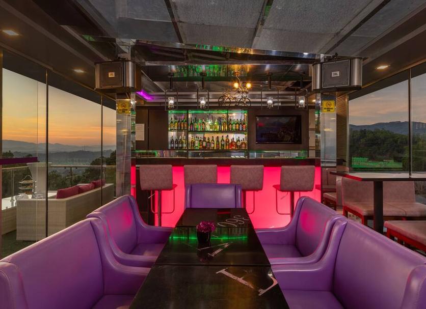 Bar Photo