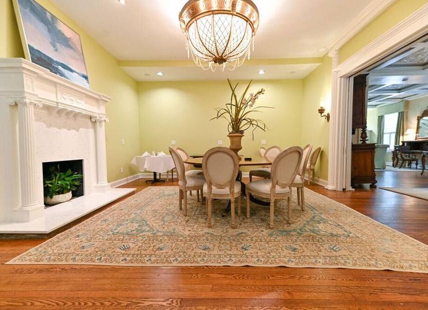 Dining room Photo