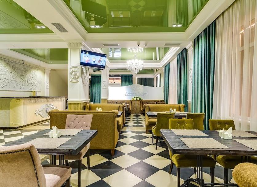Restaurant Photo