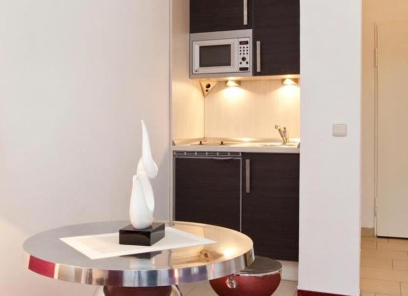 Kitchen Photo