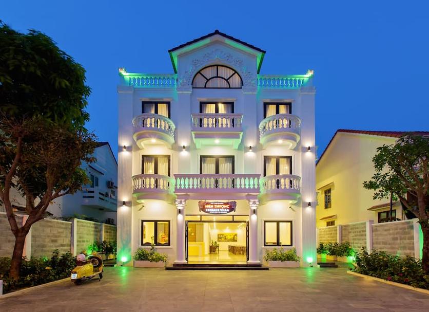 Building Photo