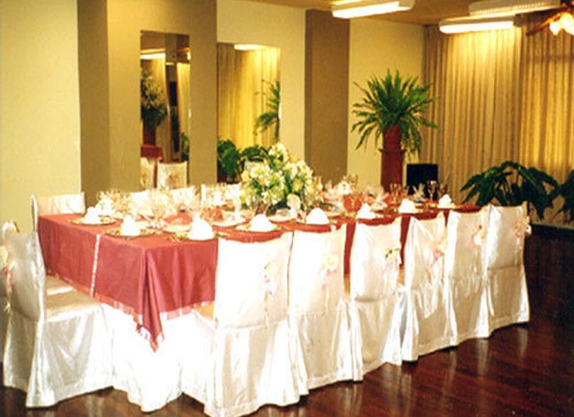 Banquet hall Photo