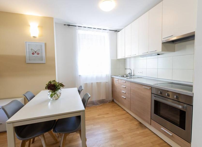 Kitchen Photo