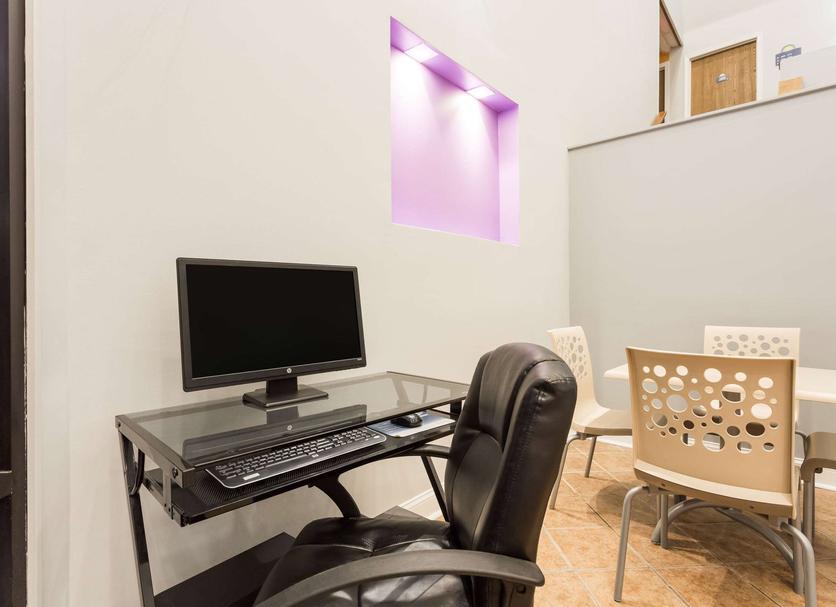 Business center Photo