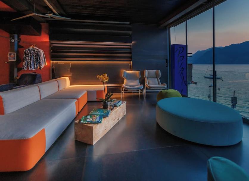 Lounge Photo