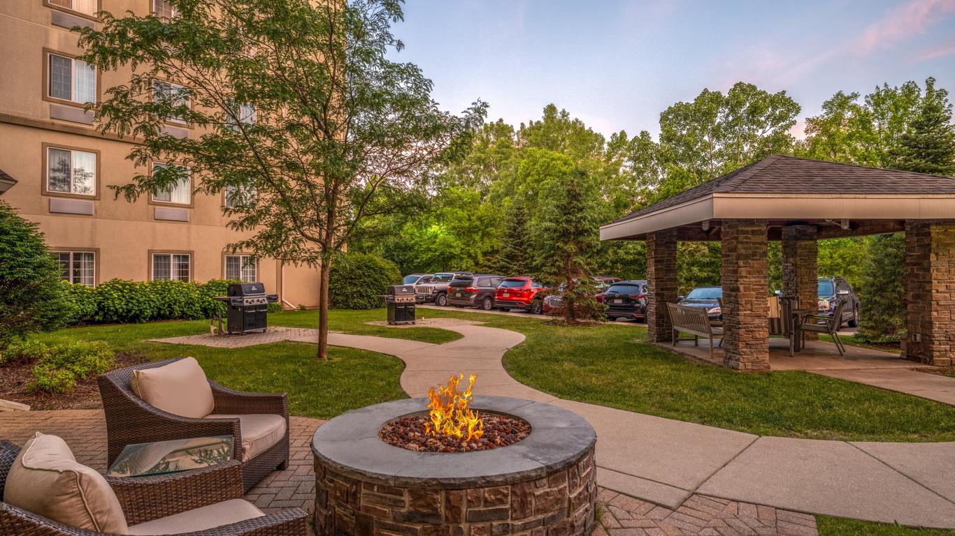 Staybridge Suites Milwaukee Airport South