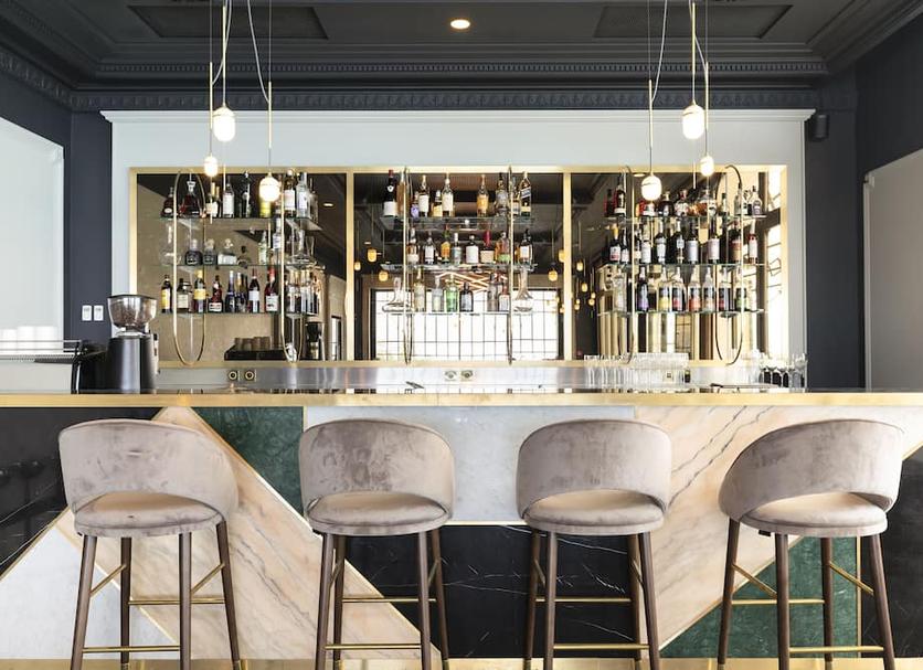 Bar Photo