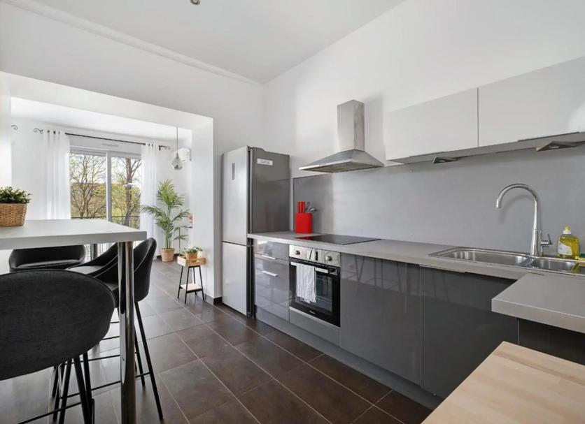 Kitchen Photo