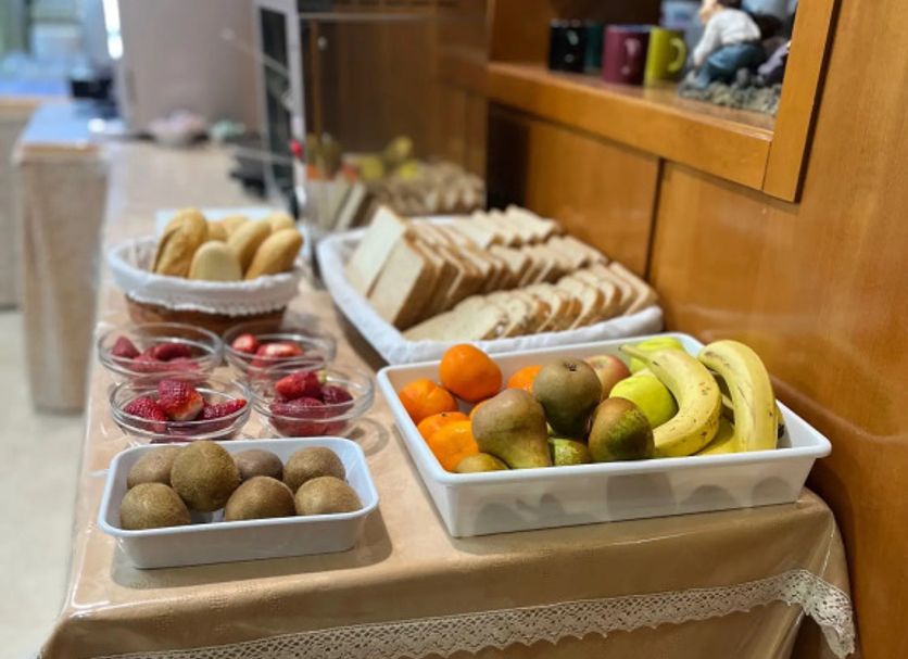 Buffet Photo