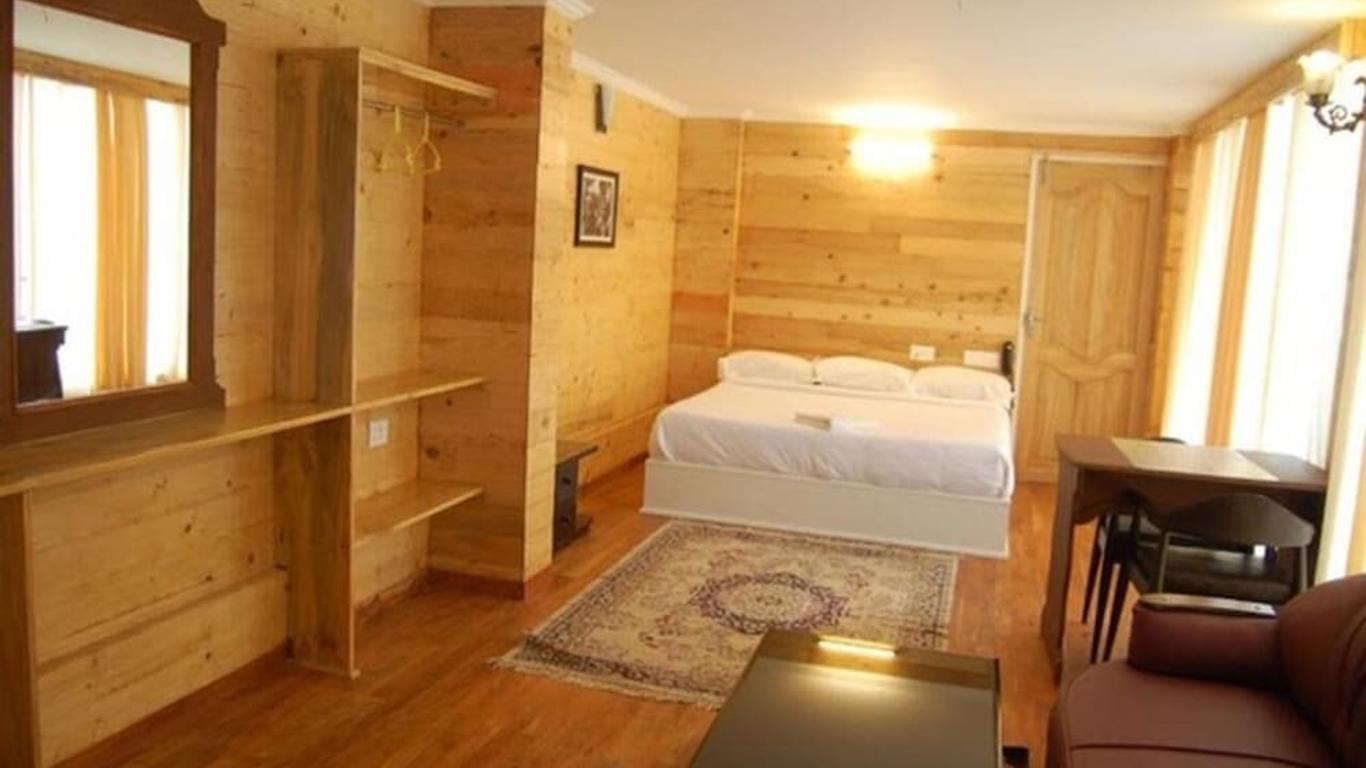 Town Country Guest House