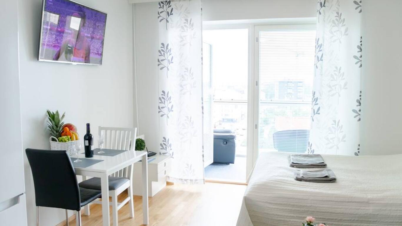 Heart of Oulu, studio with parking
