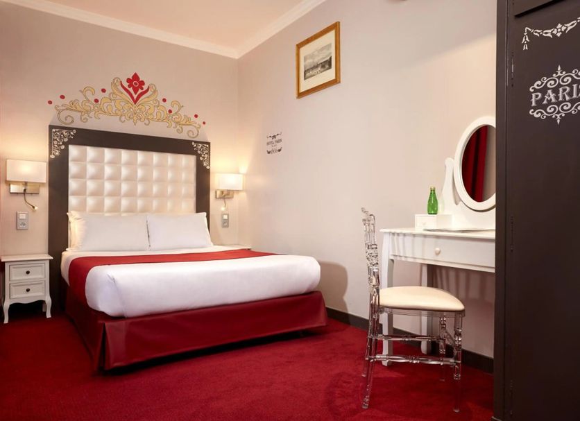 Bedroom Photo
