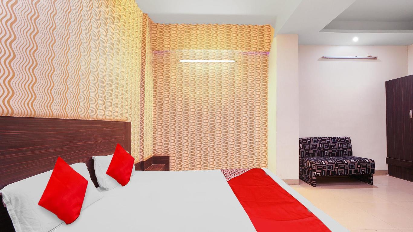 Hotel Om Plaza