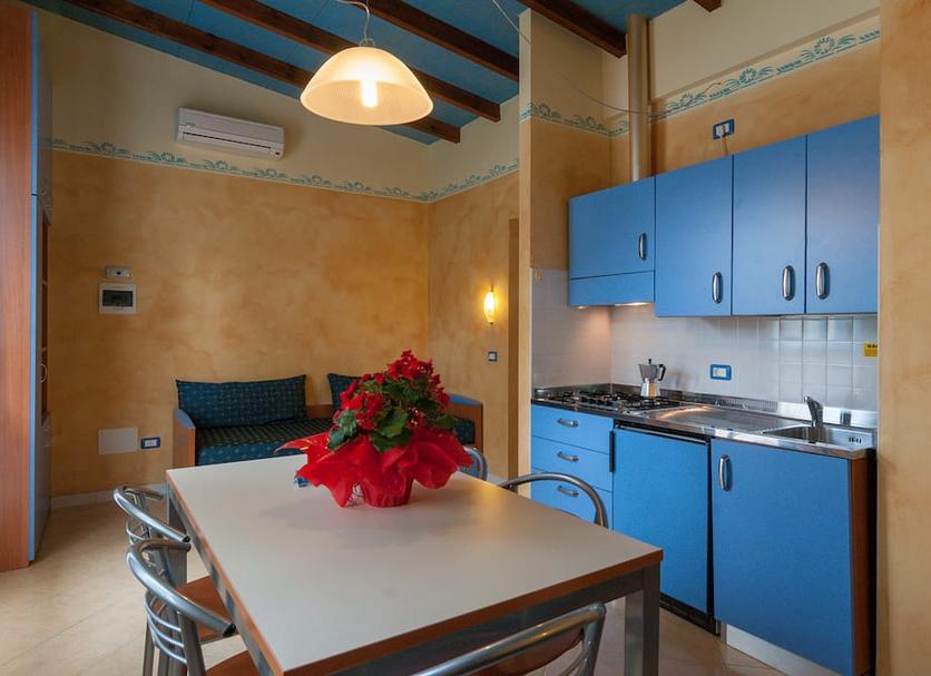 Kitchen Photo