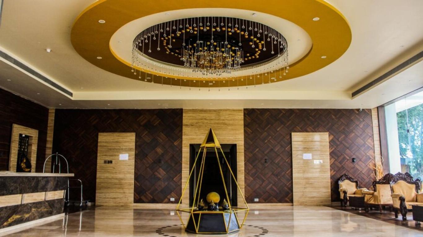 Solitaire Hotel and Resort