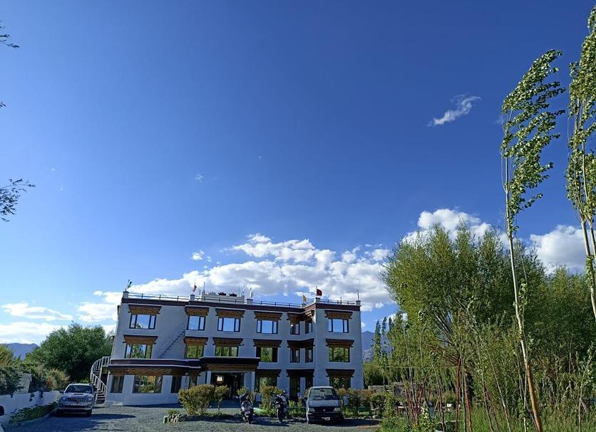 Building Photo