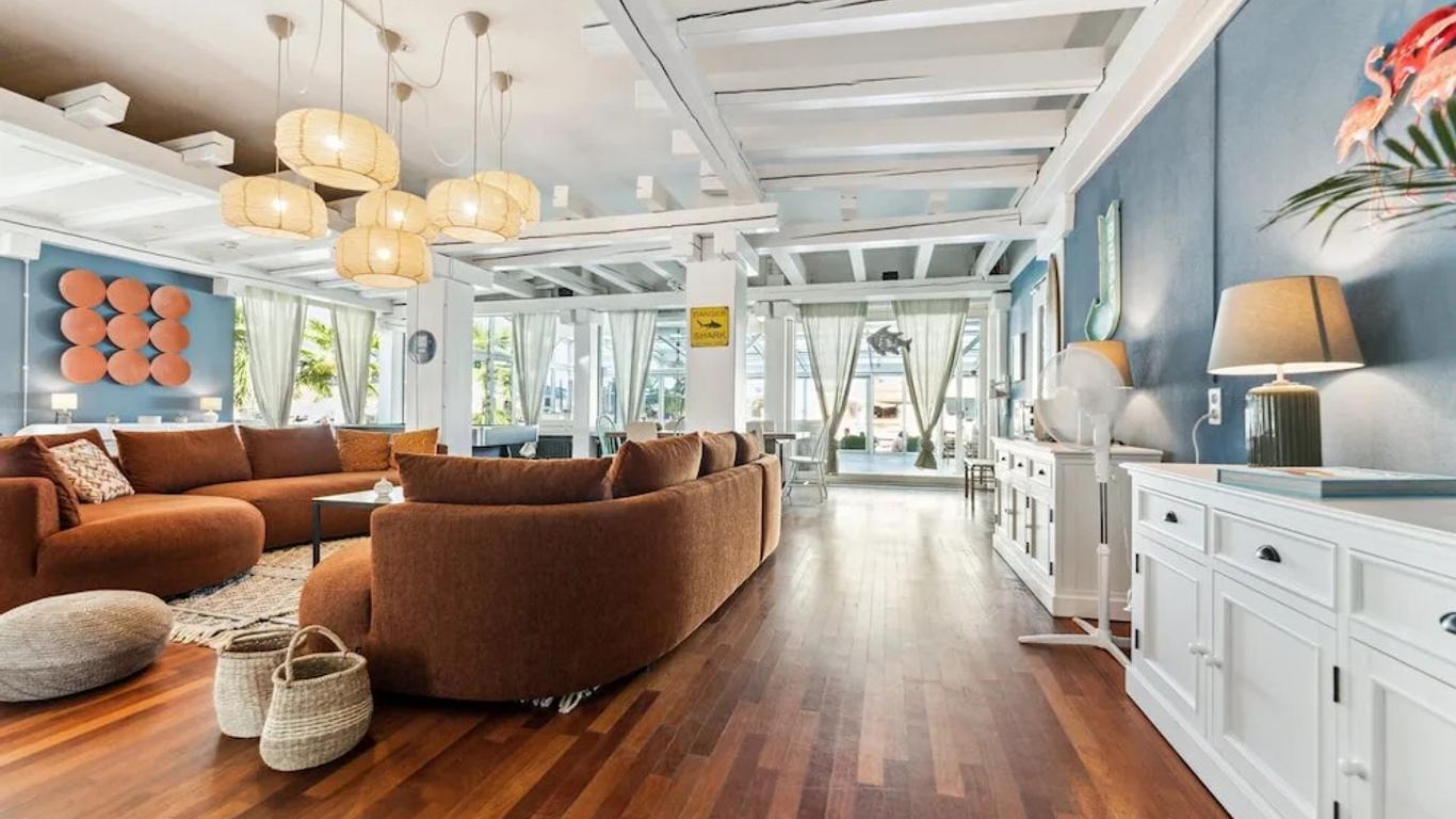 Hotel Du Lac